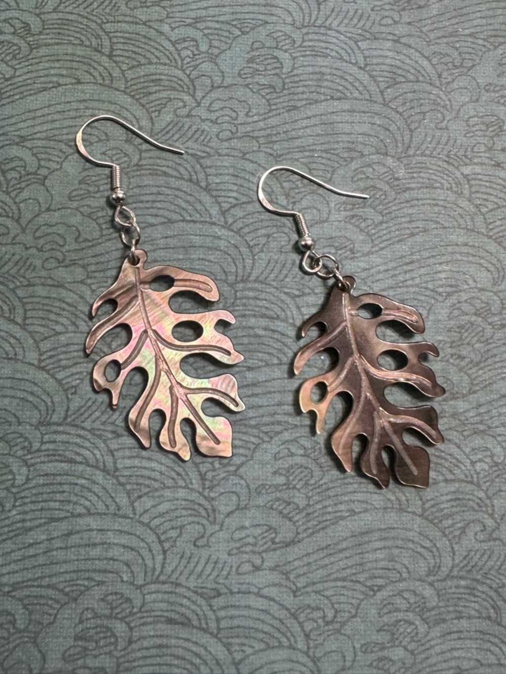 MOTHER OF PEARL MONSTERA LEAF EARRINGS - Picture 3 of 6